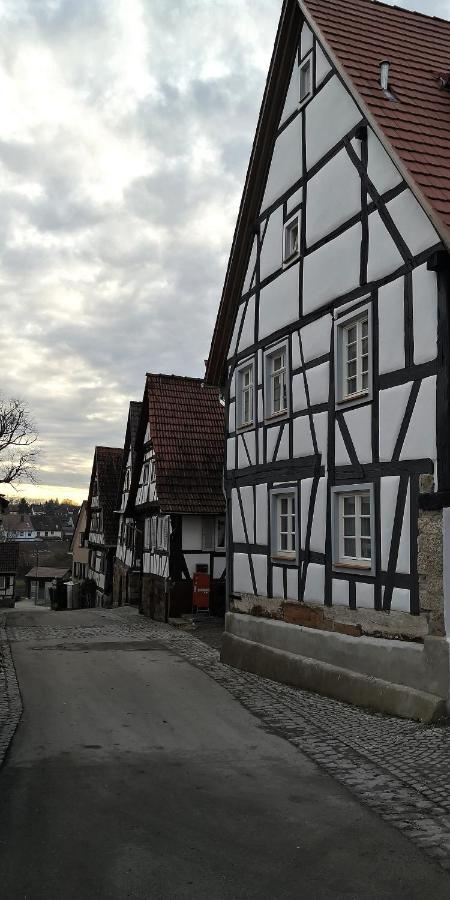 Hotel Restaurant Zum Nachtwaechter Lienzingen Екстериор снимка